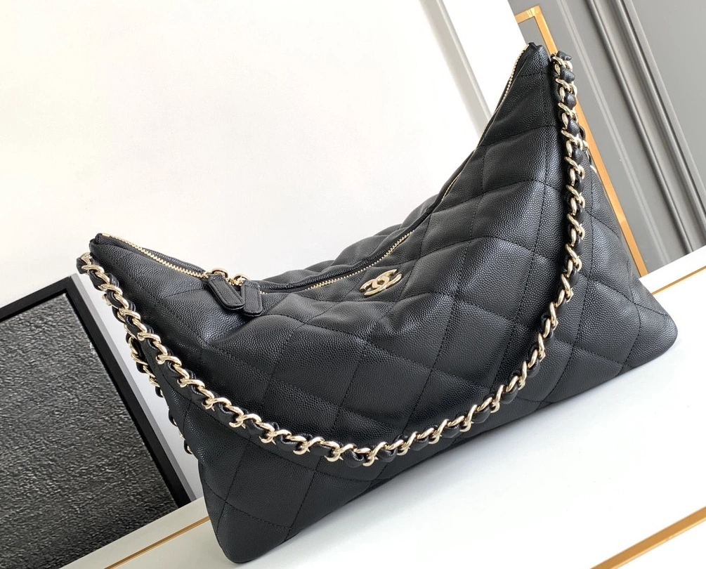 Firstbag Ru HANDBAG-35x 11cm CHANEL x 23 HOBO 0717